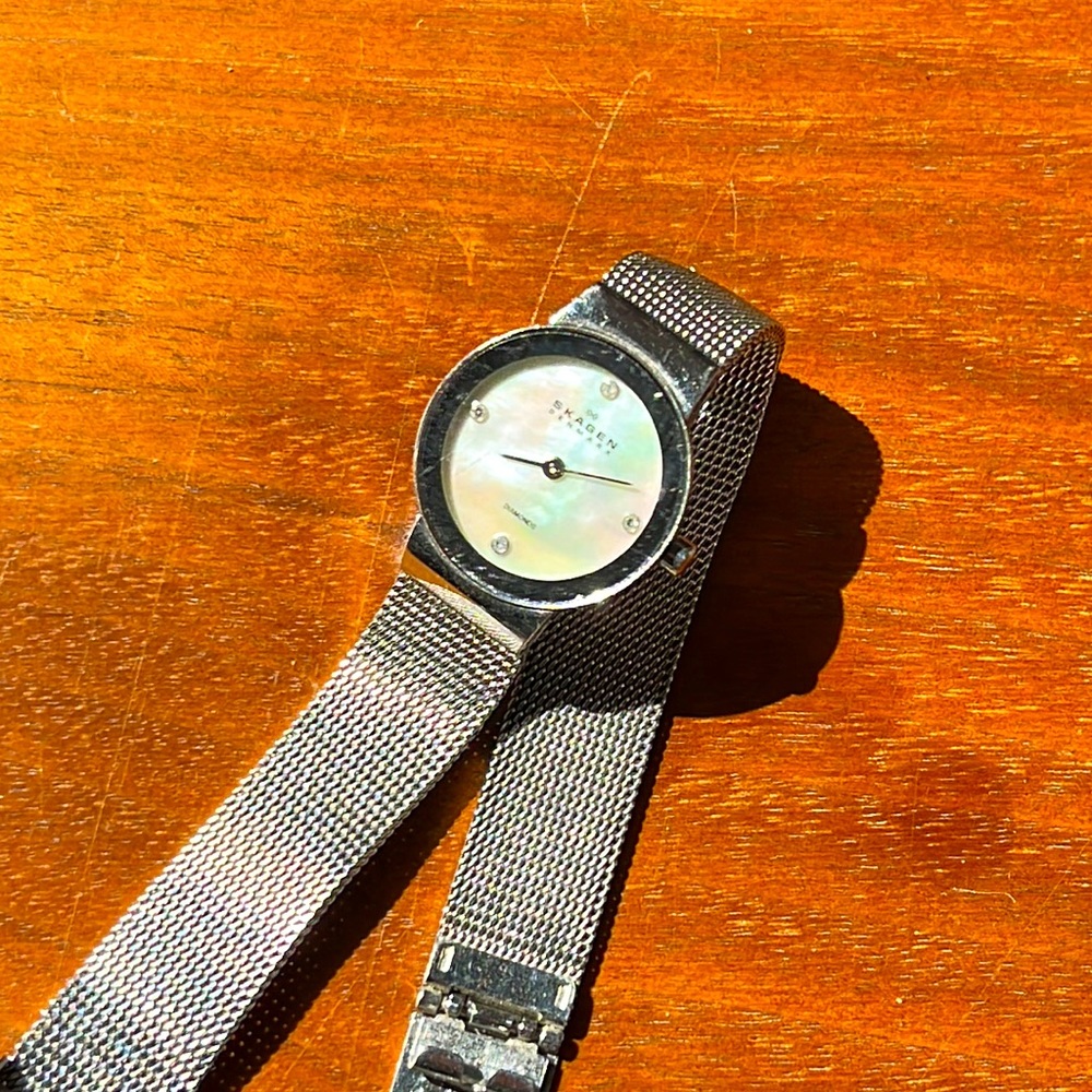 Skagen watch real diamonds and opal